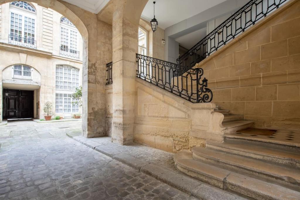 Halles - Luxury In The Heart Of Apartment *