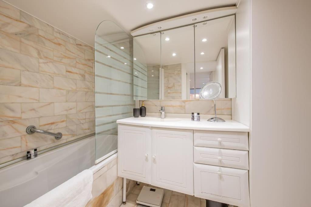 Apartment Halles - Luxury In The Heart Of Paris