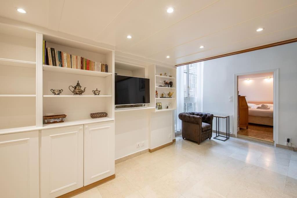 Halles - Luxury In The Heart Of *